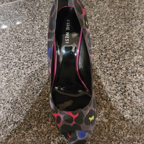 Nine West Size 8 - Picture 2 of 6